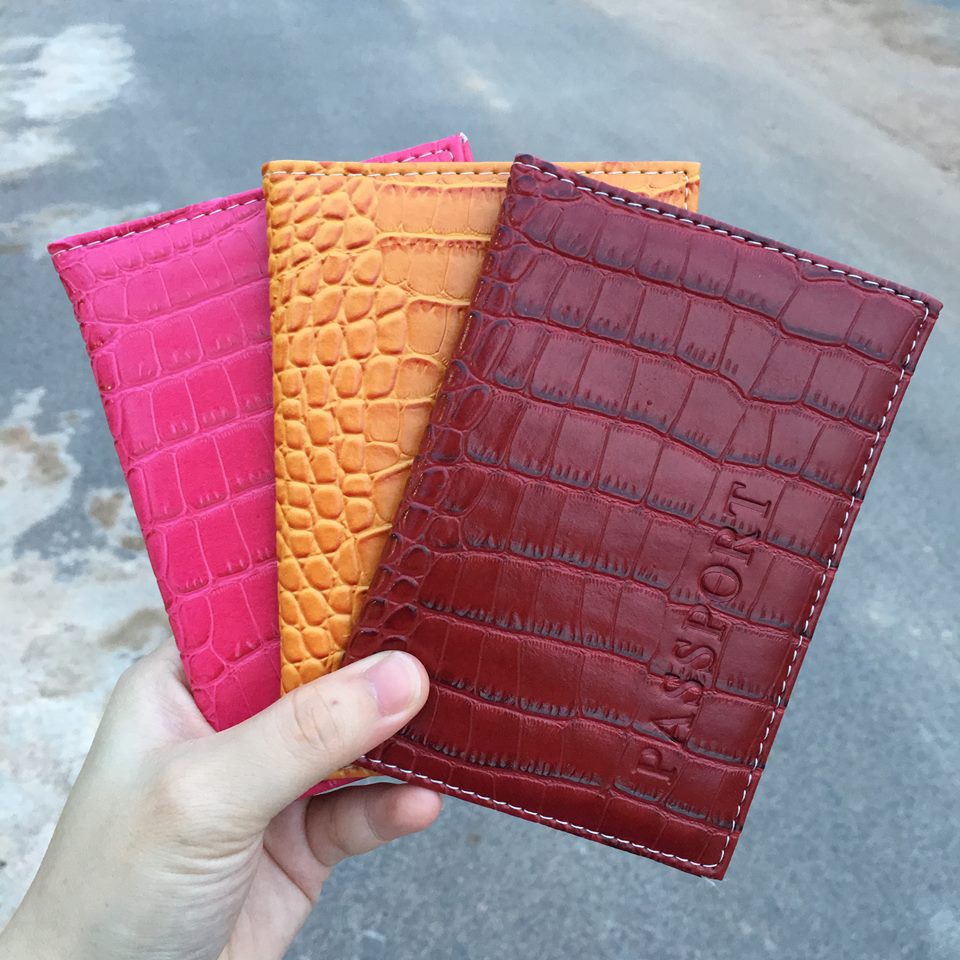 CHOCHO PASSPORT CASE