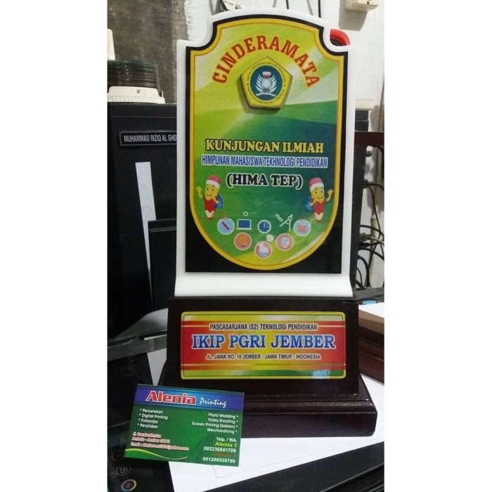 

VANDEL AKRILIC FUL WARNA