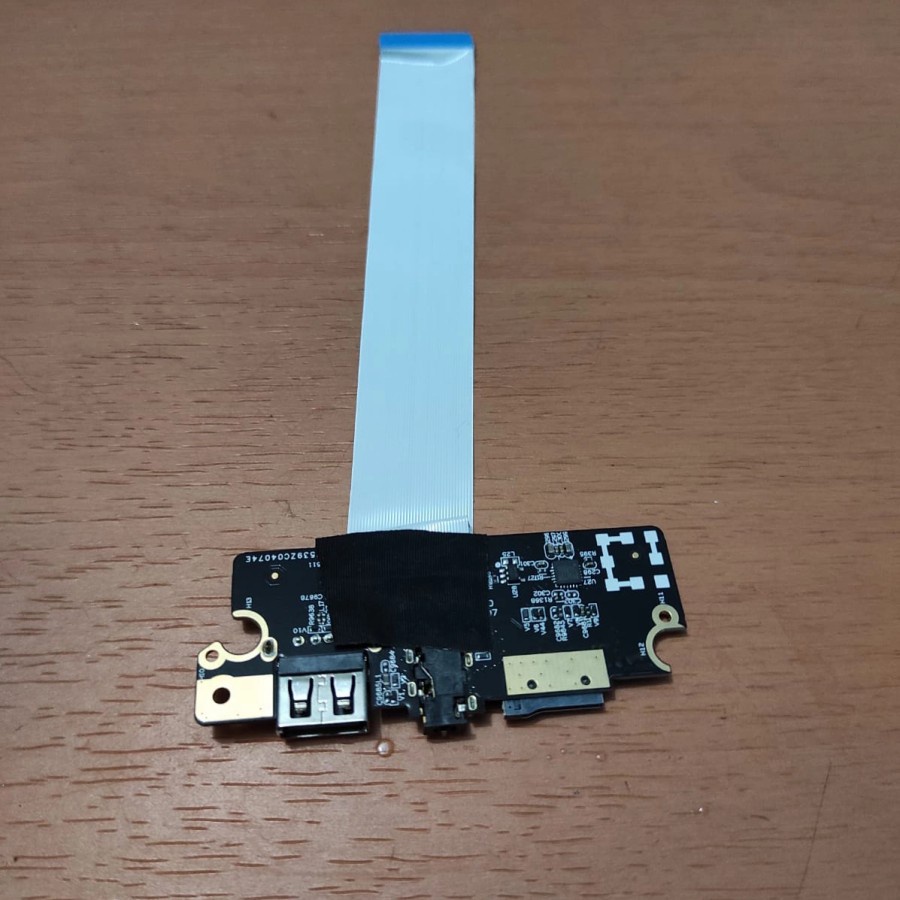 Port USB Notebook Axioo M1189C Mybook 11 Plus
