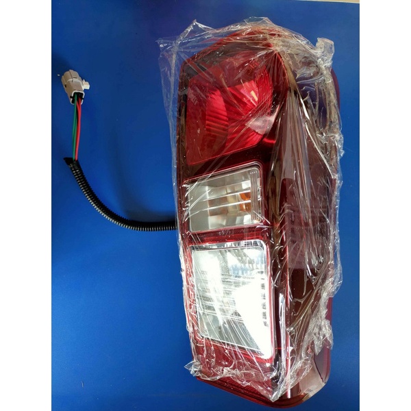 Stop Lamp Lampu Belakang Isuzu D-Max 12-17 Aftermarket