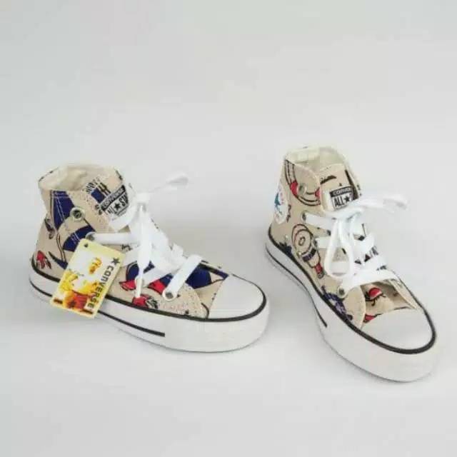 converse all star motif