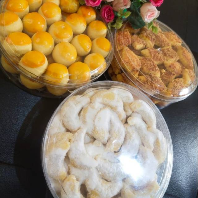 

Kuker Nastar, kastangel, putri salju Wijsaman