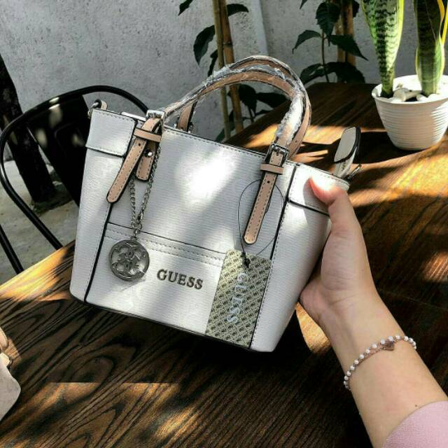 Sling bag GUESS
