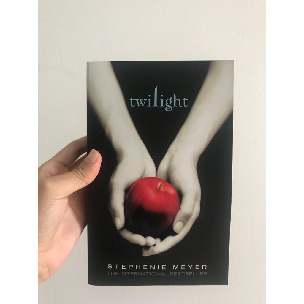 Twilight - Stephenie Meyer (ENGLISH NOVEL)