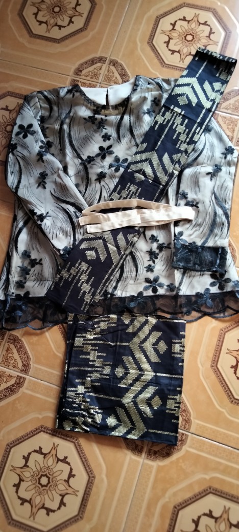 Set Couple Batik Kebaya Modern-sarimbitan Bahan Adem Terlaris