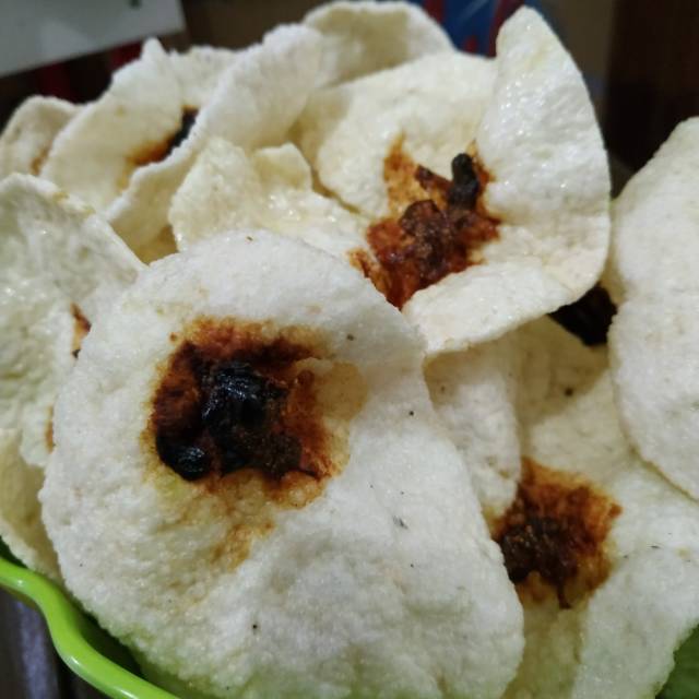 

KERIPIK KERUPUK Kentang kerang cemilan khas pantai kenjeran 150GRM ENAK GURIH