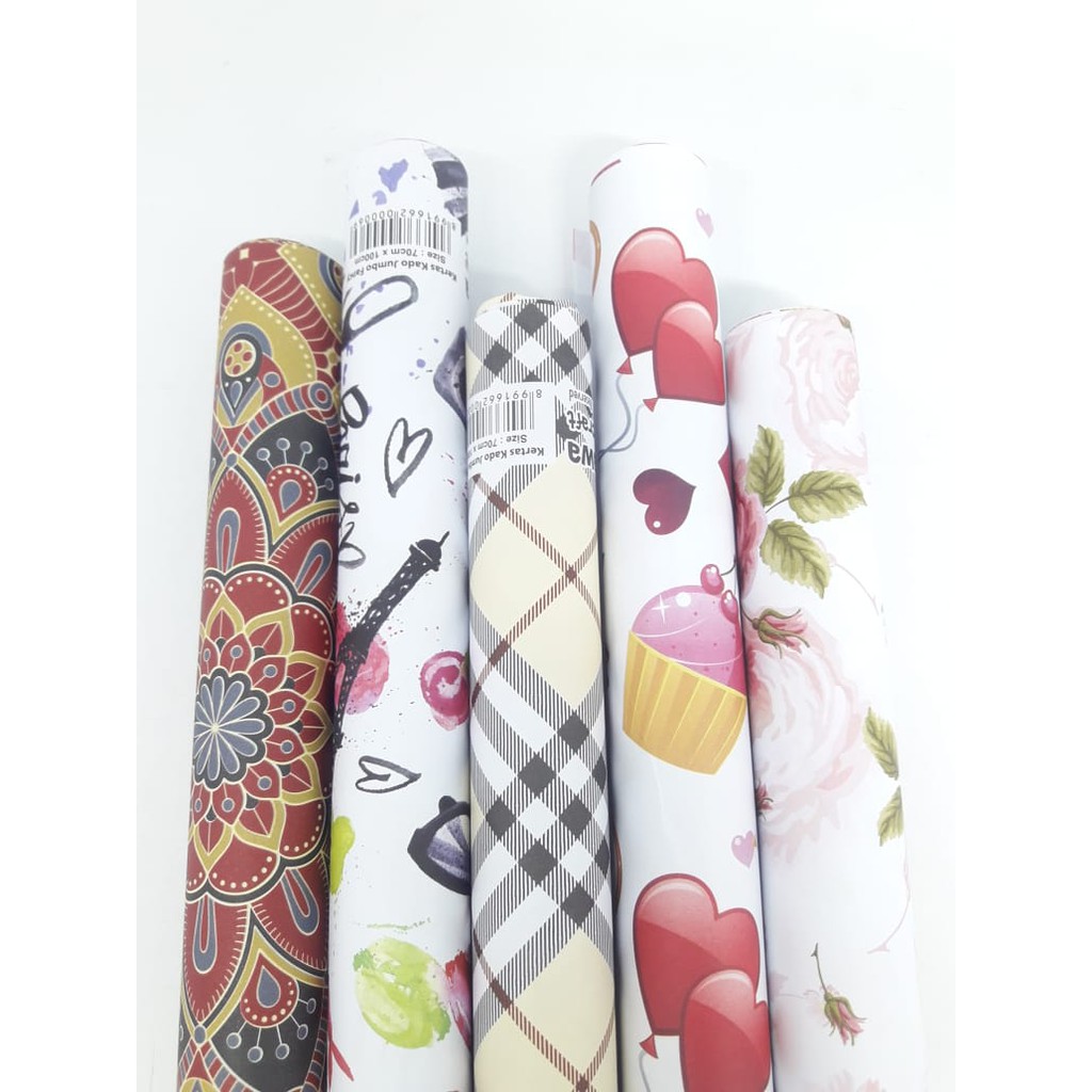 

Kertas Kado Jumbo Motif 70 x 100 cm