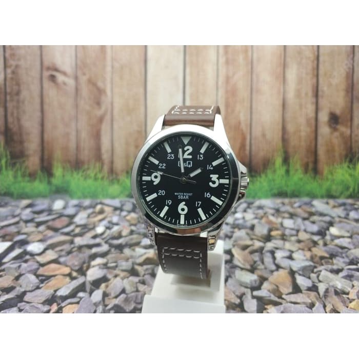 Q&Q QQ QnQ Analog Jam Tangan Pria Kulit Cokelat QB12J325Y Original