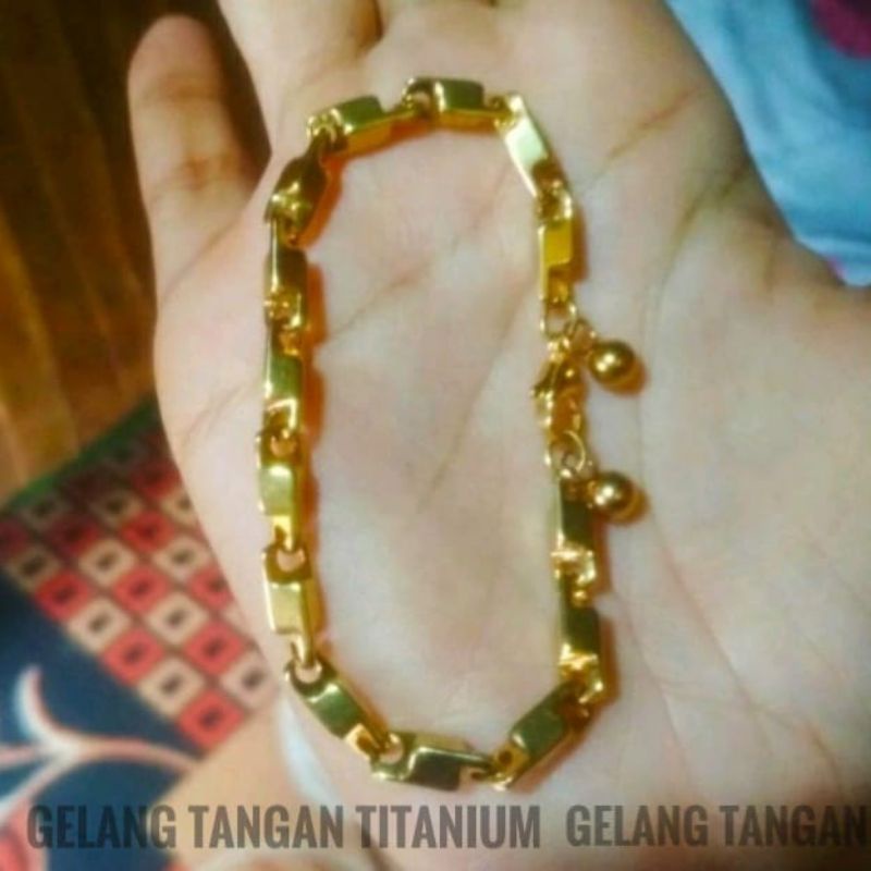 Gelang Titanium wanita Terbaru Rantai Gold Stainless