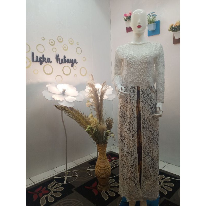 KEBAYA AKAD PUTIH MODERN