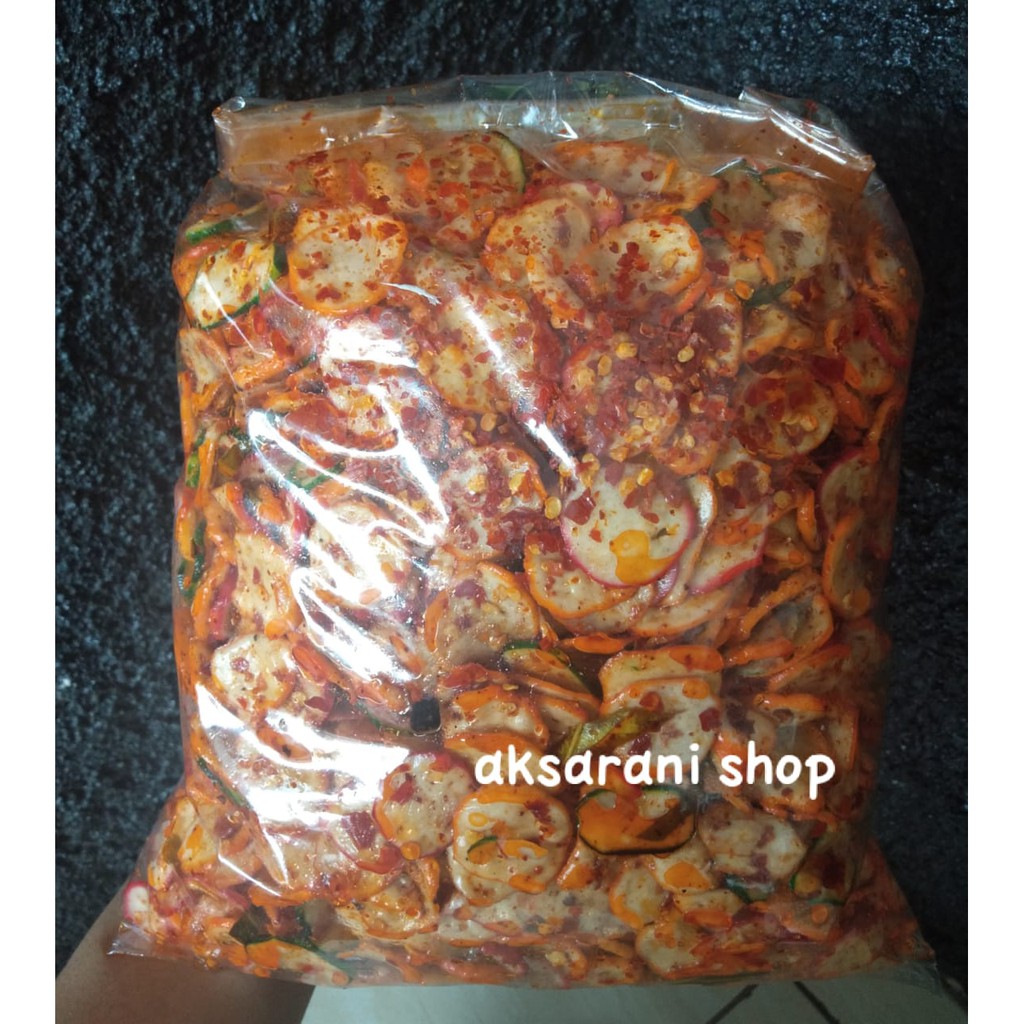 

kerupuk bawang pedas isi 1 kg / kerupuk bawang daun jeruk / cemilan instan pedas / kerupuk jablay