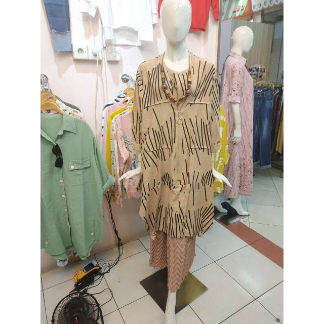 Tunik salur abstrack bangkok zipper katun zara import fit to XXL Ld 110 Pk 102