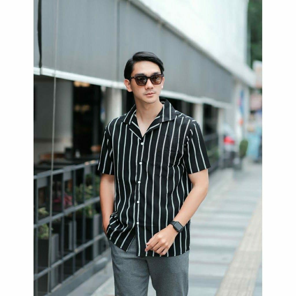 KEMEJA PRIA STRIPE SALUR LENGAN PENDEK/KEMEJA LENGAN PENDEK COWOK