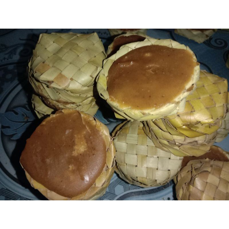 

Gula merah / gula aren Siwalan khas Madura mini (cobbhuen)