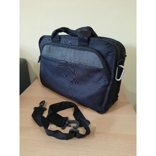 Tas Laptop Pria Uniqlo Original