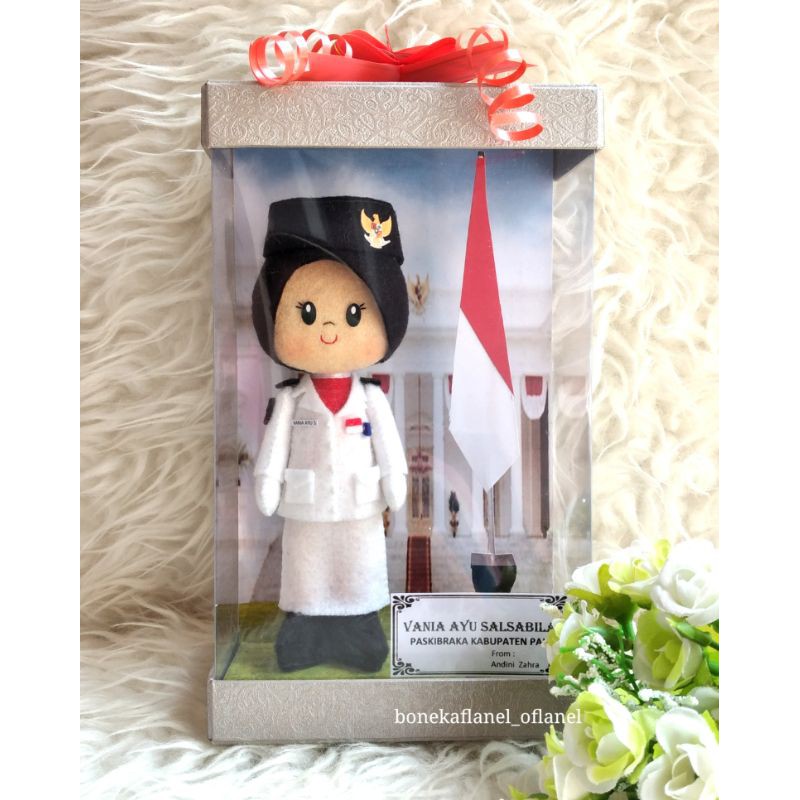 boneka paskibra 15 cm+box mika