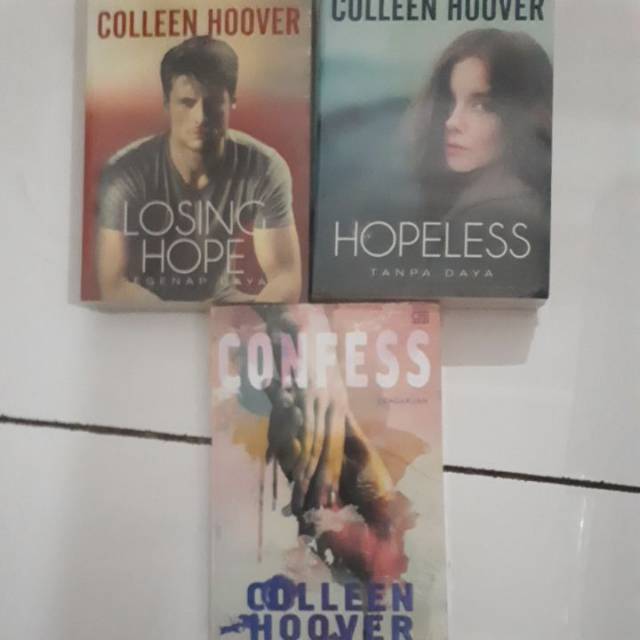 Colleen Hoover