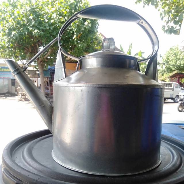 Ceret angkringan seng kecil