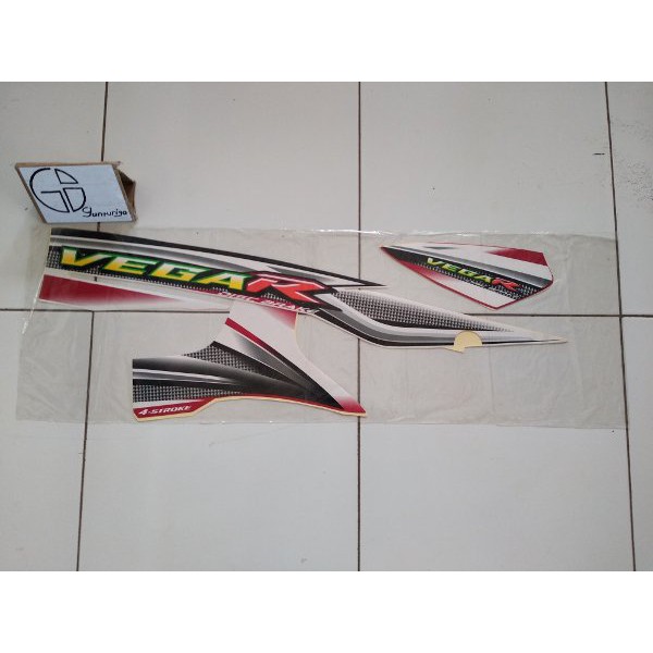 Striping Yamaha Vega Lama 2004 2005 2006 Putih Merah