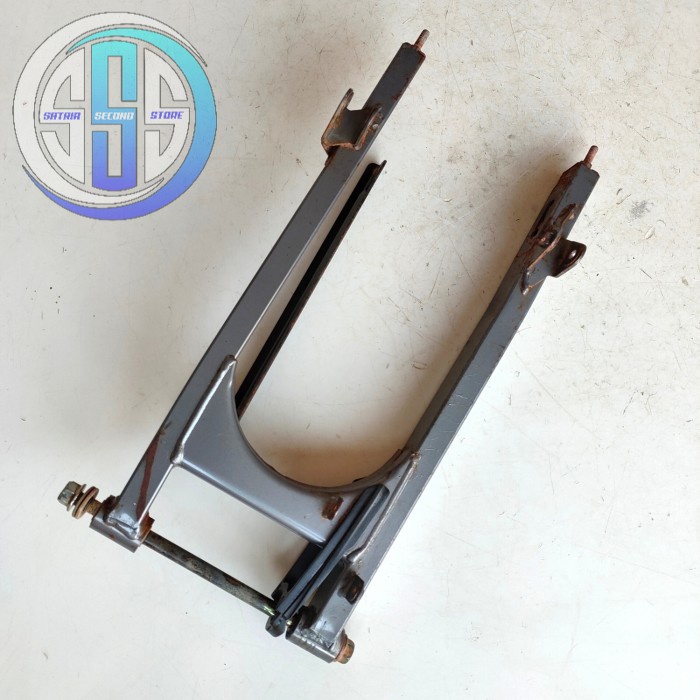 FOROK SWING ARM YAMAHA JUPITER Z1 1DY ORIGINAL