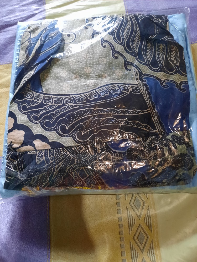Batik Couple Kebaya Set Ayudia Tunangan Modern
