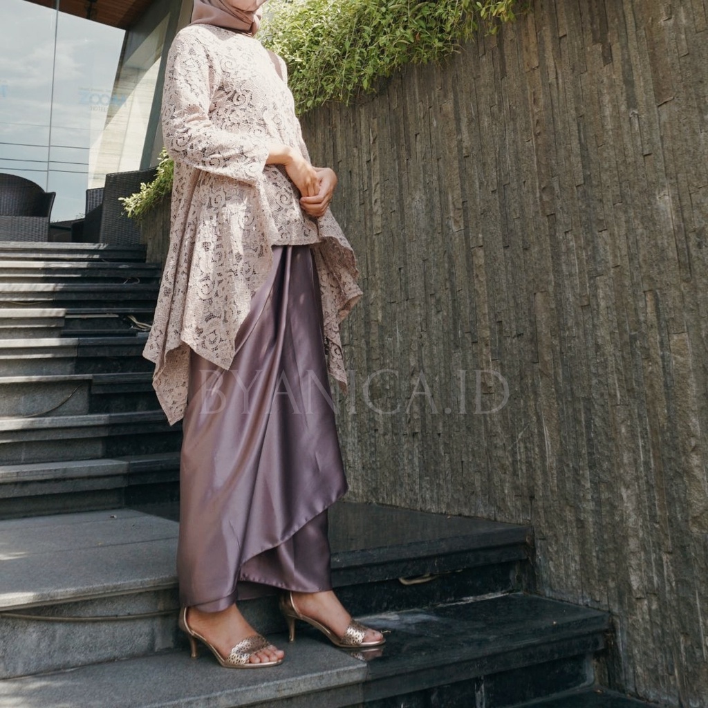 Silk Skirt - Kain Satin Lilit Polos / Satin Premium (Free Ring)