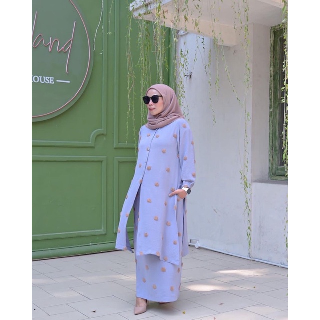 LAILA SET KURUNG CRINKLE MOTIF TIMBUL BRANDSTORE MUSLIM BY YUNA