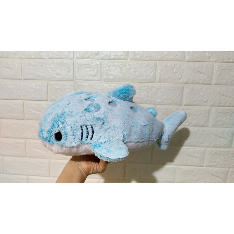 Boneka Ikan Paus Biru