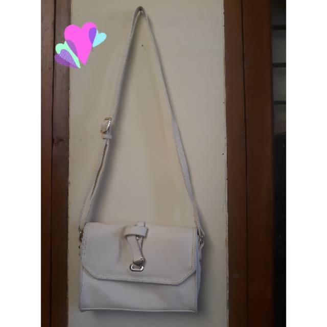 Sling Bag Elizabeth  Putih Tulang Tas  Elizabeth  Broken 