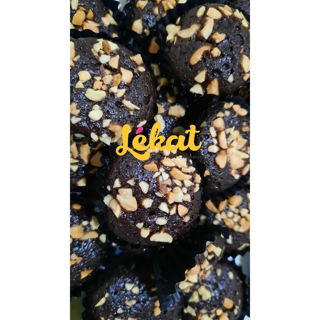 

Cookies Lekat Brownies Kering Toping Kacang