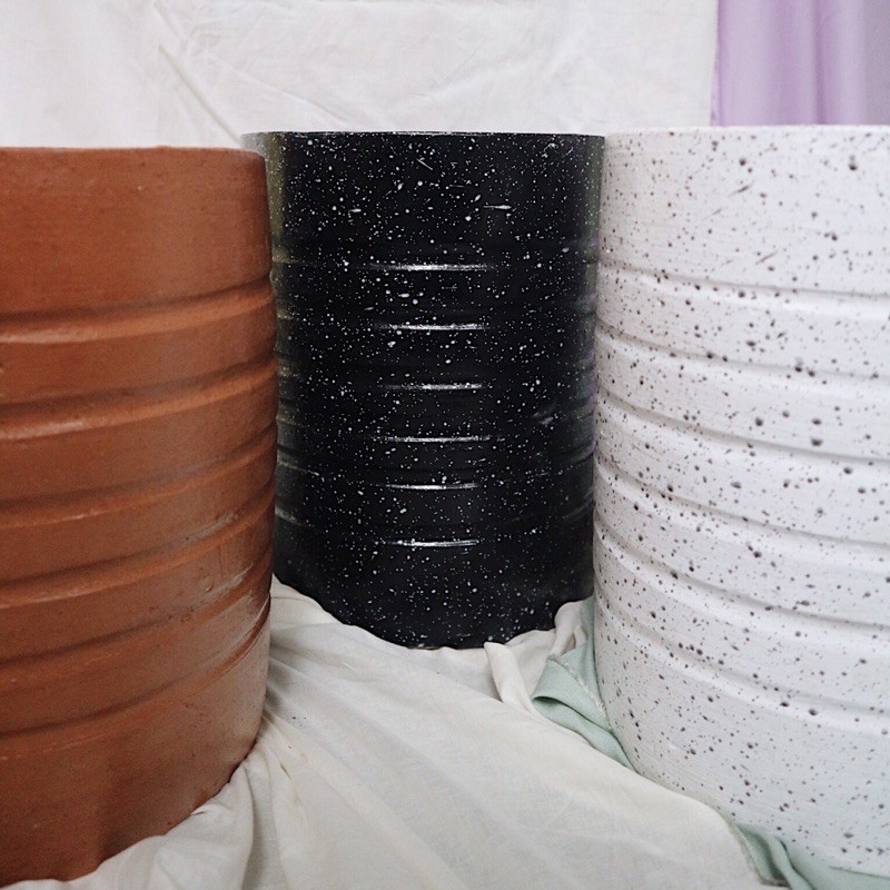 Pot Tabung Garis, Pot Silinder, Pot Garis, Pot Putih Corak, Pot Hitam Corak, Pot Terakota, Teracotta