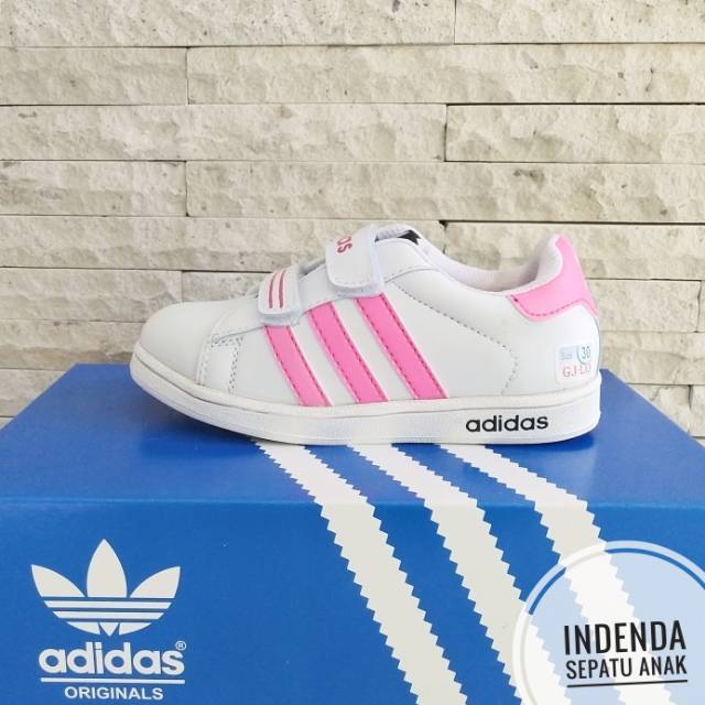 Sepatu Anak Adidas Superstar
