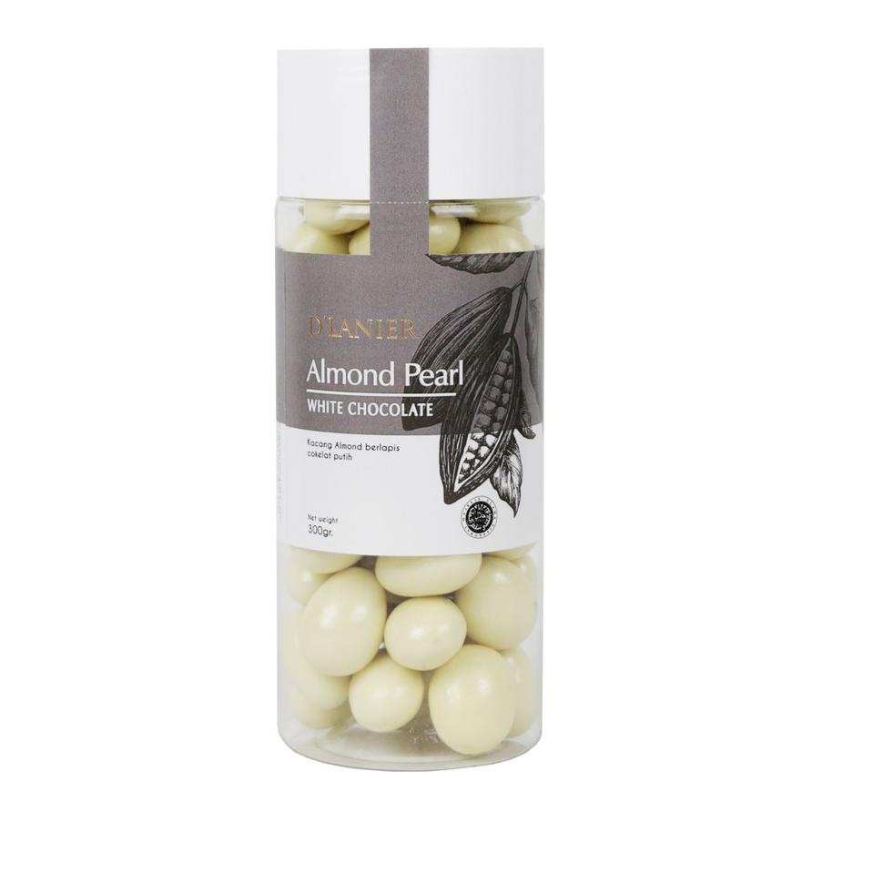 

[KODE PRODUK MZP0K5848] D'Lanier Almond Pearl with White Chocolate - 300 Gr (Large Jar)