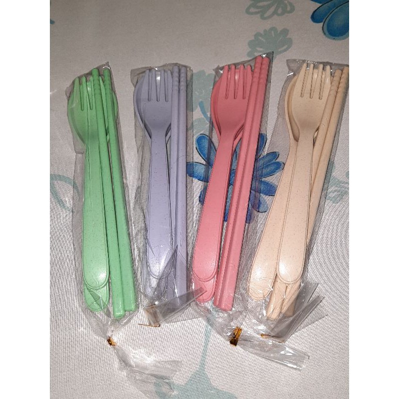 Set Alat Makan Melamin ( sendok,garpu dan sumpit)