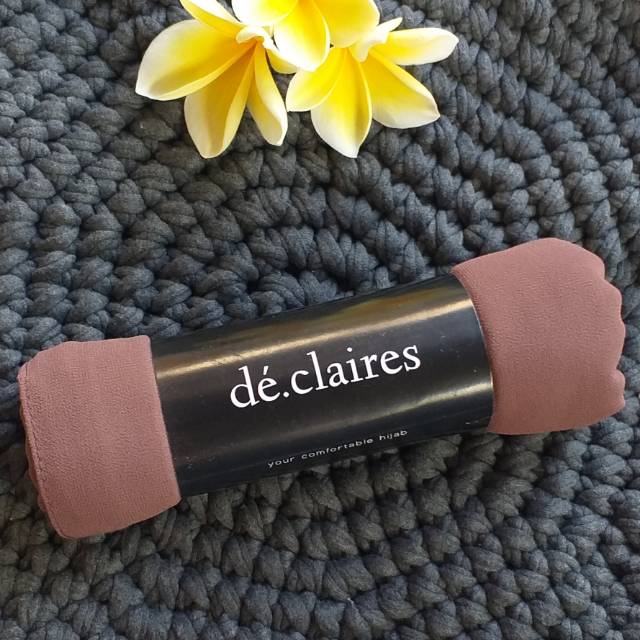 DE. CLAIRES THALIA SHAWL - TAWNY