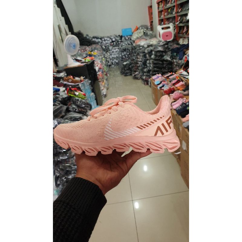 nike pink