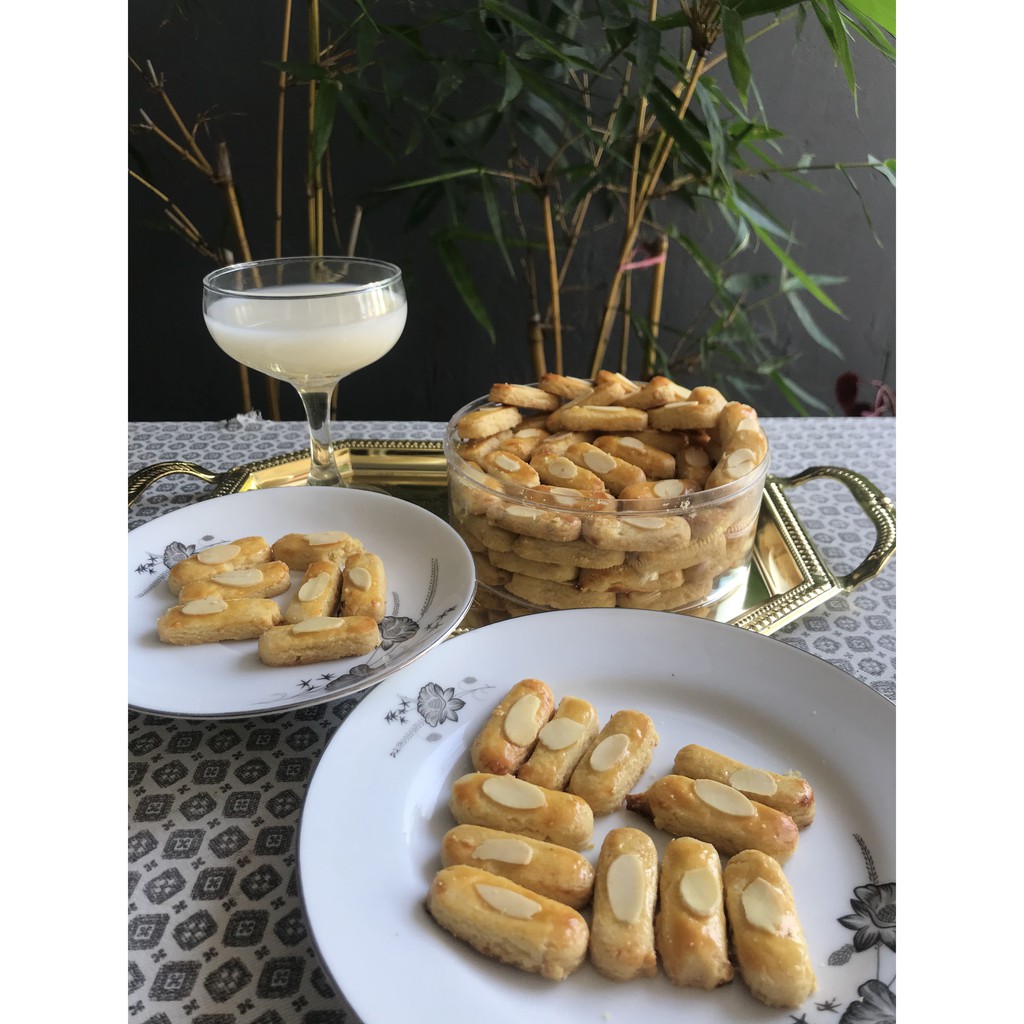 Kue Kering JAGUNG ALMOND