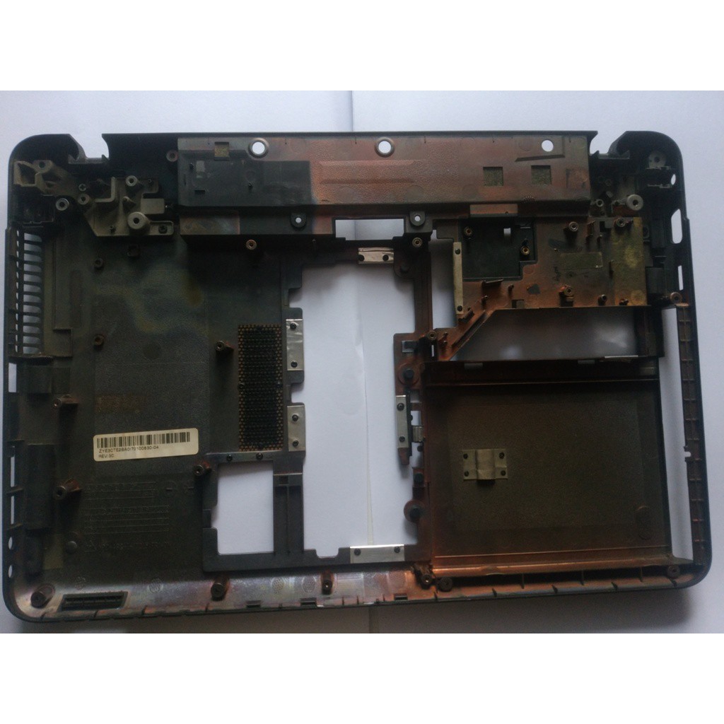 CASING BAWAH LAPTOP TOSHIBA SATELLITE L645