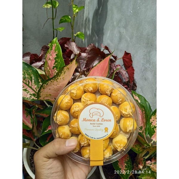 

Kue Kering Monica & Loren Kuker Monica & Loren - Monica & Loren Murah Enak Berkualitas Toples 500gr Full