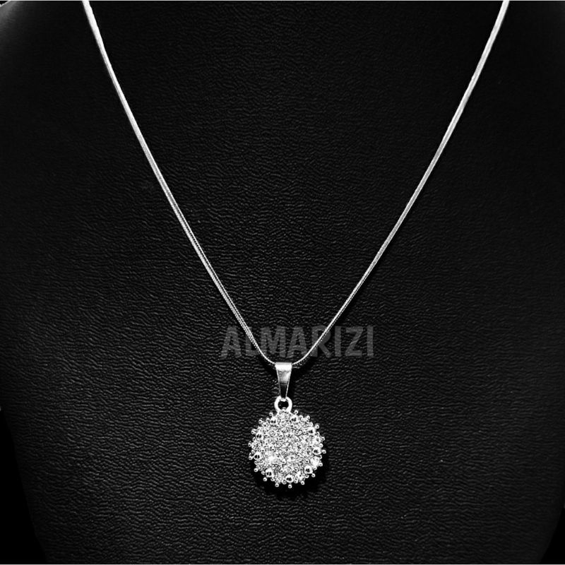 Kalung Liontin Wanita / Kalung Liontin Titanium Anti Karat / Kalung Liontin Terbaru Anti Karat Dan Tidak Luntur/ Bulat liontin