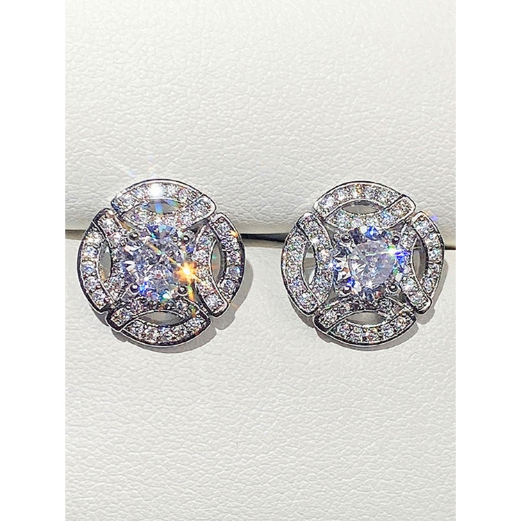 Anting Stud Bentuk Bulat Aksen Cubic Zirconia Untuk Wanita