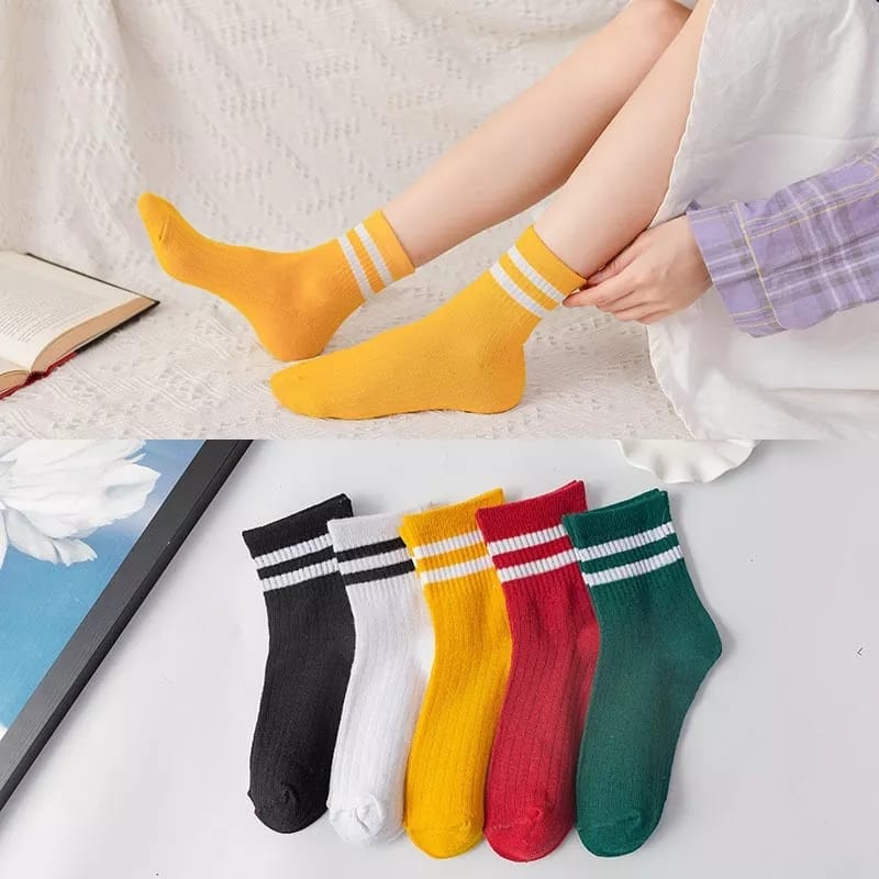 Kaos Kaki Unisex Pria Wanita  Harajuku Japan Strip Diatas Mata Kaki Import Quality Socks