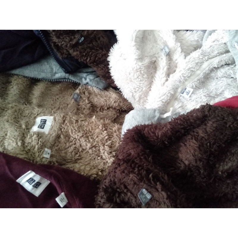 borongan zip Hoodie uniqlo second 4 pcs
