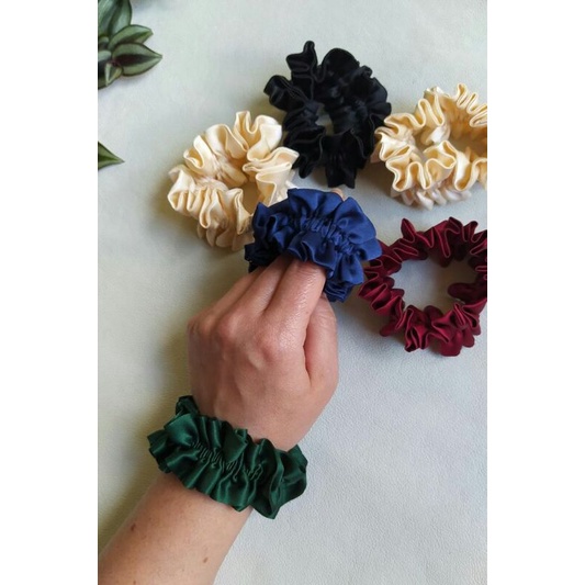Ikat Rambut Scrunchie Ruffle