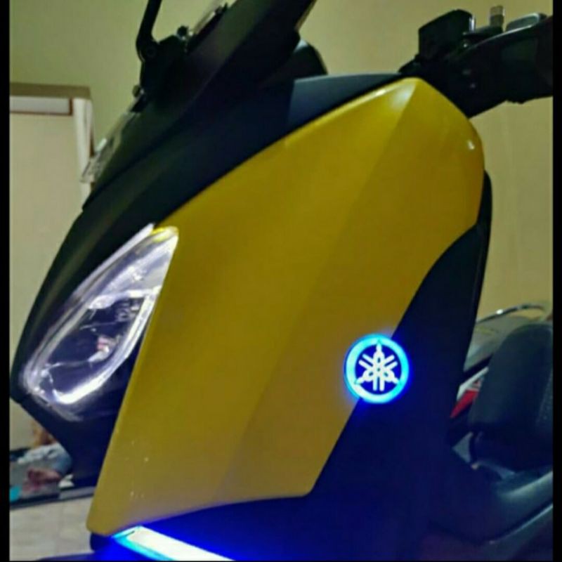 Emblem lampu logo Yamaha Nmax Xmax Aerox Lexi Vixion dll