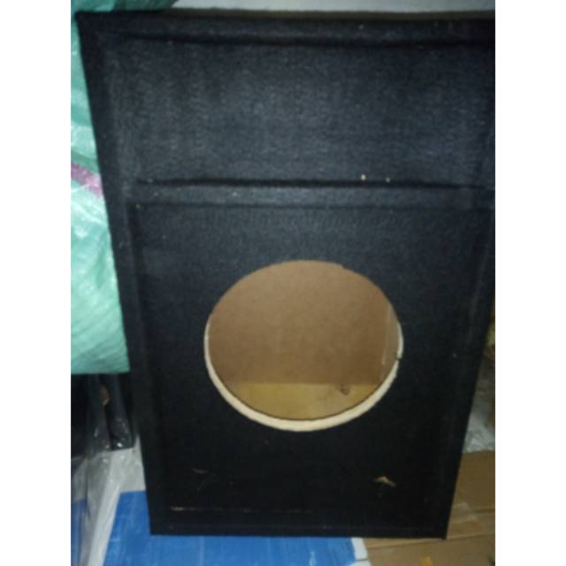 Box speaker 10 in