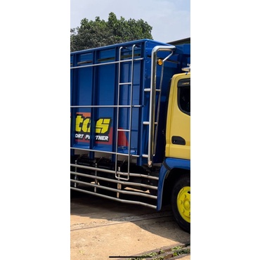 Irsyad Putra Karoseri Tangga Samping Kanan Kiri Stainlis