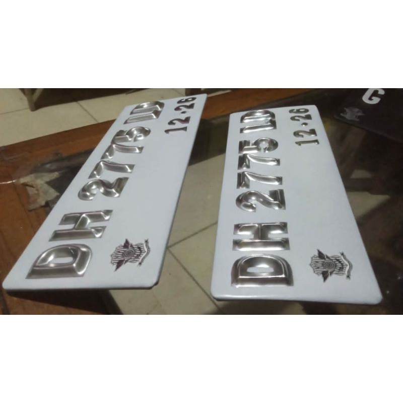 plat motor / mobil huruf crom timbul