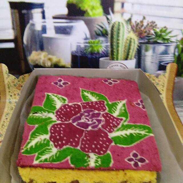 

Cake Lapis Motif Batik tradisional