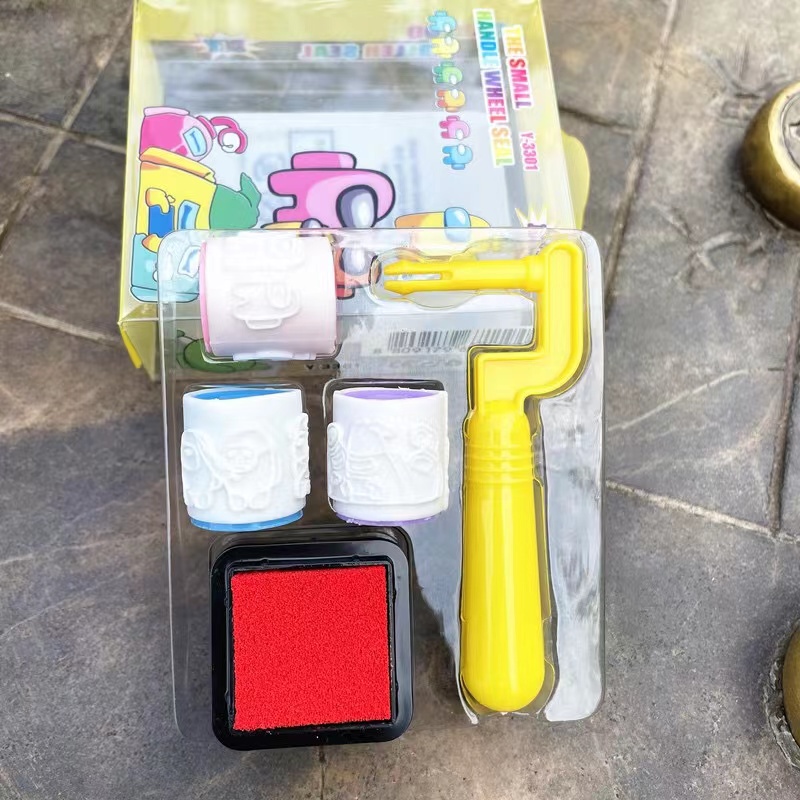 [1KG 28PCS] Kiddikiddo Stempel Roll Mainan Anak Karakter Roller Stamp Lucu Mainan Edukasi Handle Wheel Seal